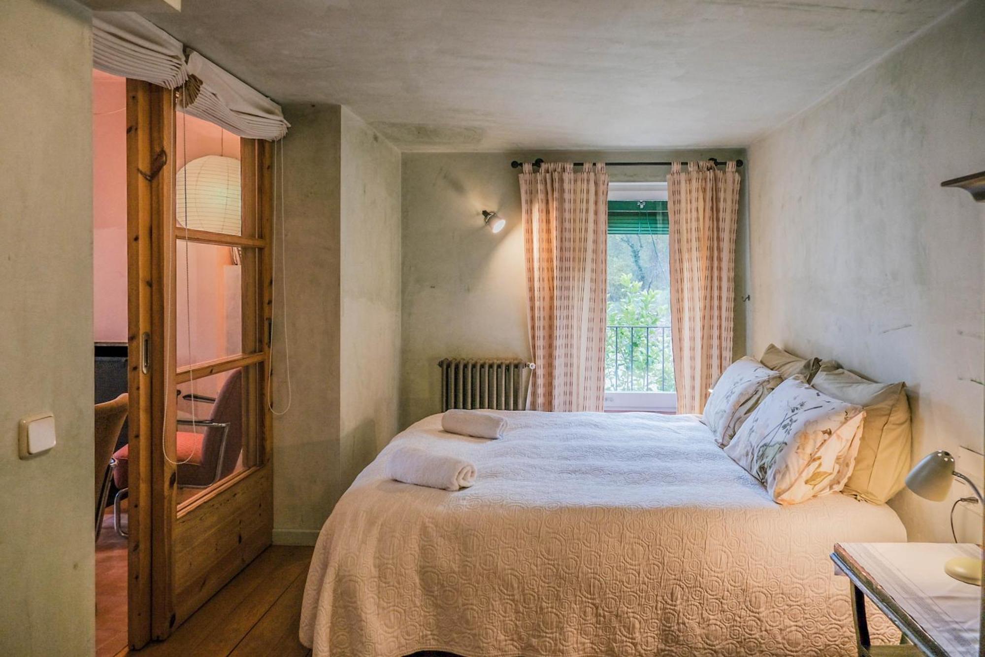 Villa Rectoria De Castellar à La Vall de Bianya Extérieur photo